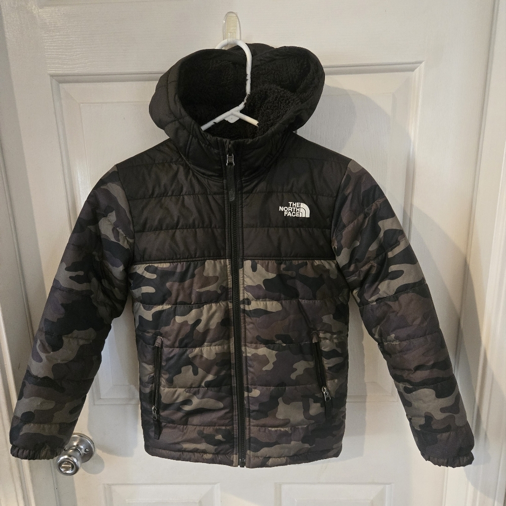 Used Kids North Face Black & Camo Puffer, Reversable 2in1 Jacket